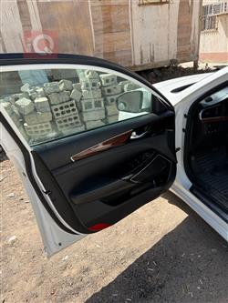 كيا كادينزا